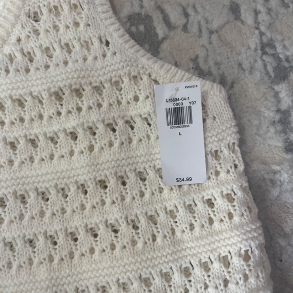 Super cute ~ Crafted crop top ~ New with tags ~ L - Picture 3 of 5